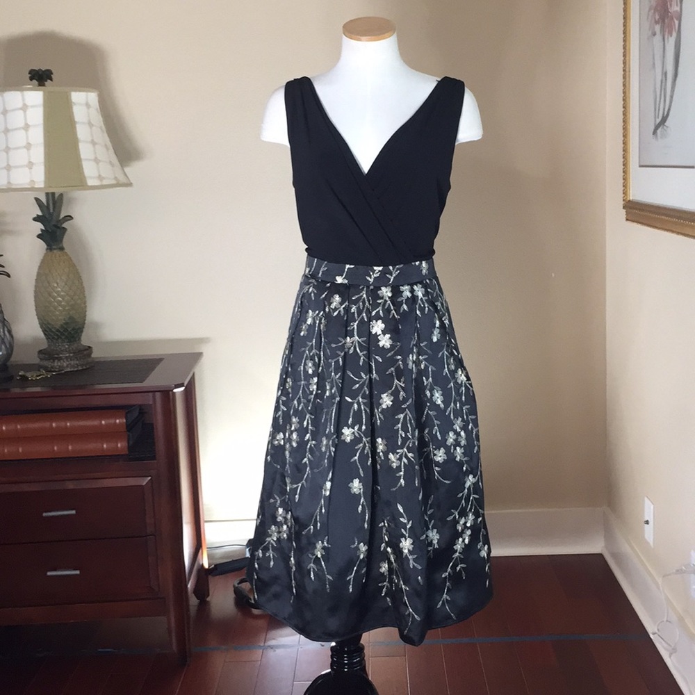 NWOT Deep V Midi Party Dress